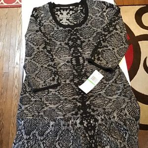 NWT Nina Leonard Knit Dress Long Sleeved Large